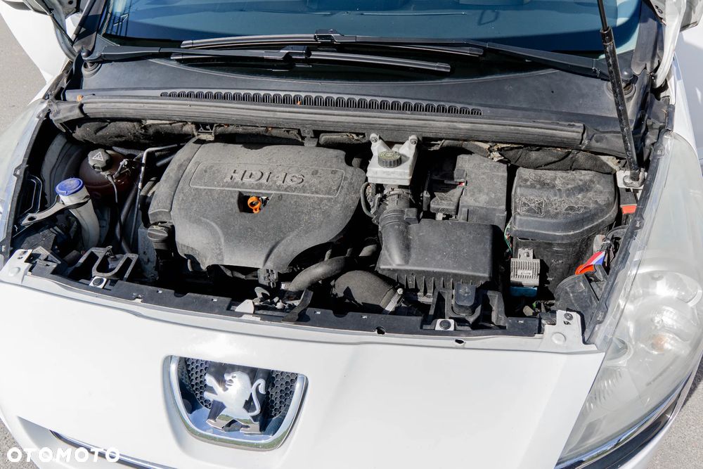 Peugeot 5008 2.0 HDi Allure 7os - 7