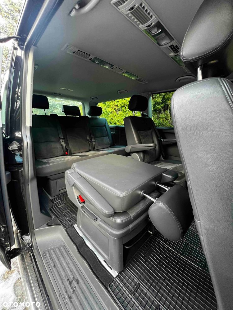 Volkswagen Multivan - 9