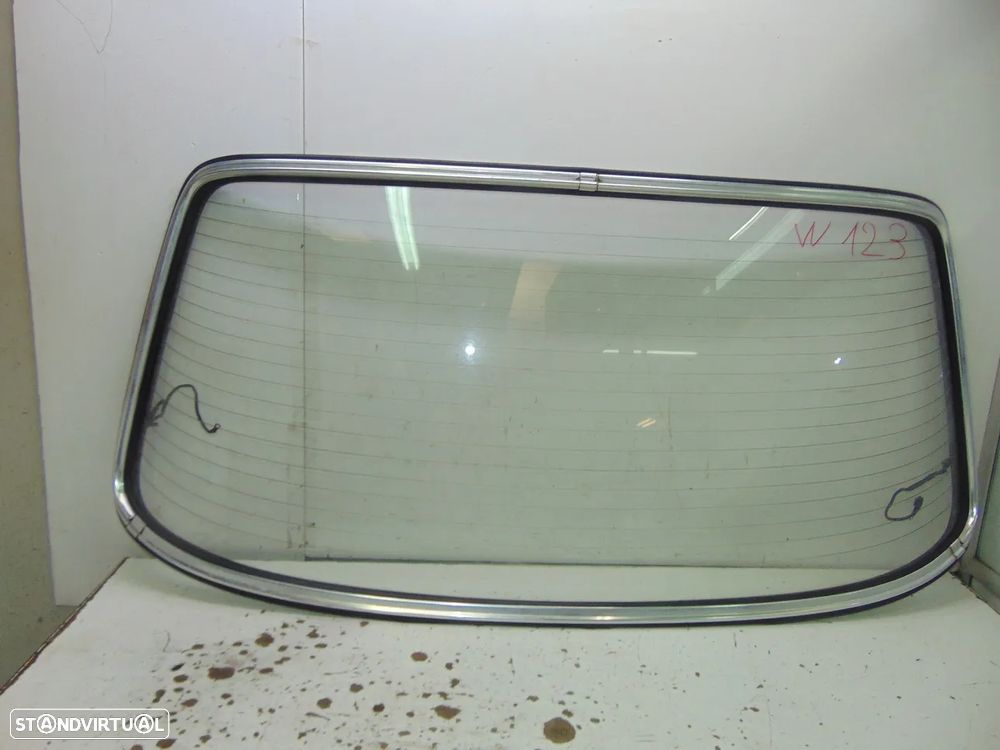 Mercedes W123 vidro oculo trás - 1