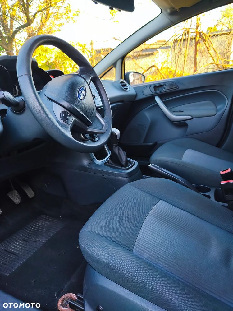 Ford Fiesta - 4
