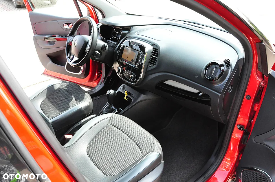 Renault Captur 1.2 Energy TCe Initiale Paris EDC - 21