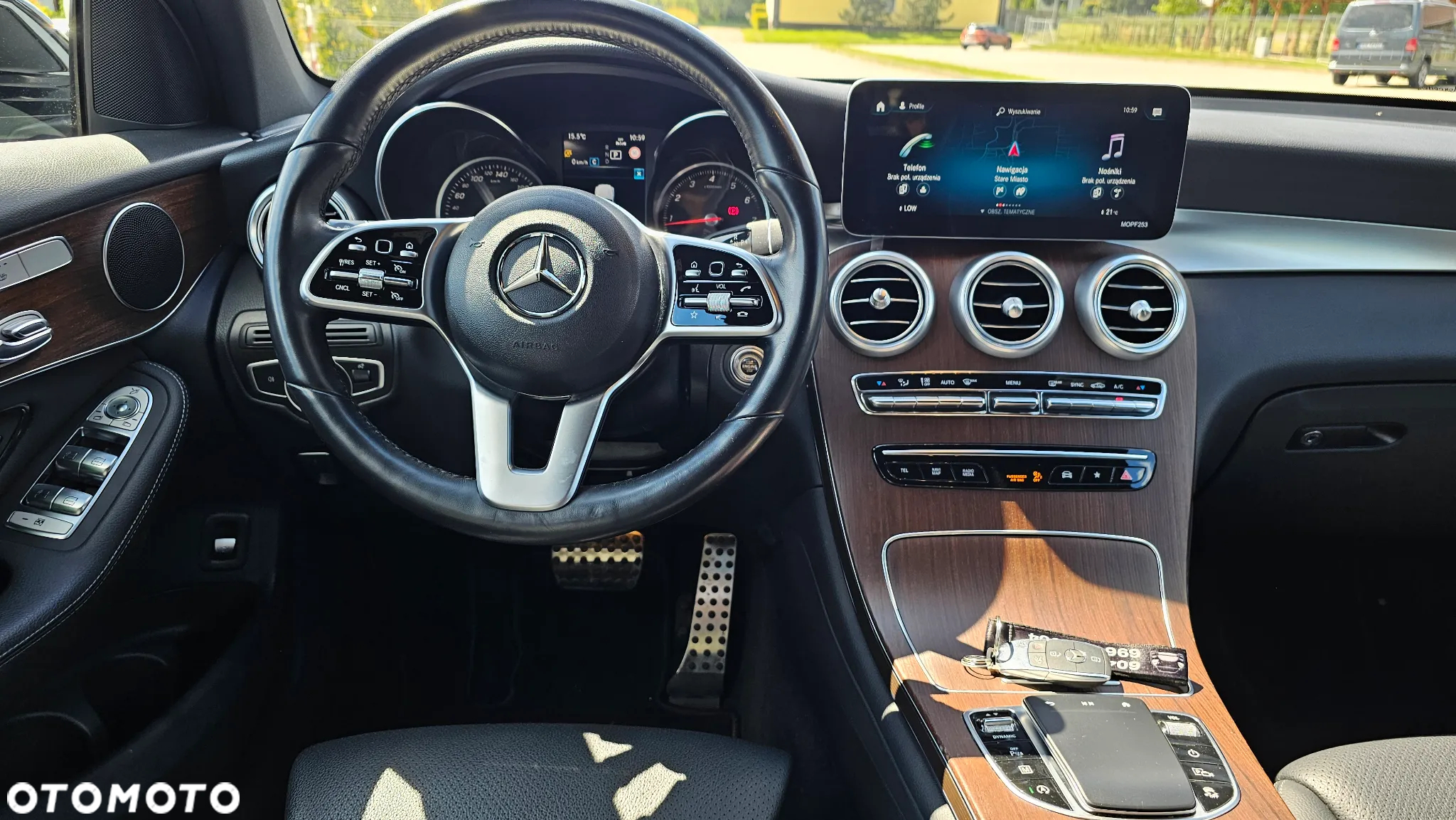 Mercedes-Benz GLC 300 4Matic 9G-TRONIC AMG Line - 18