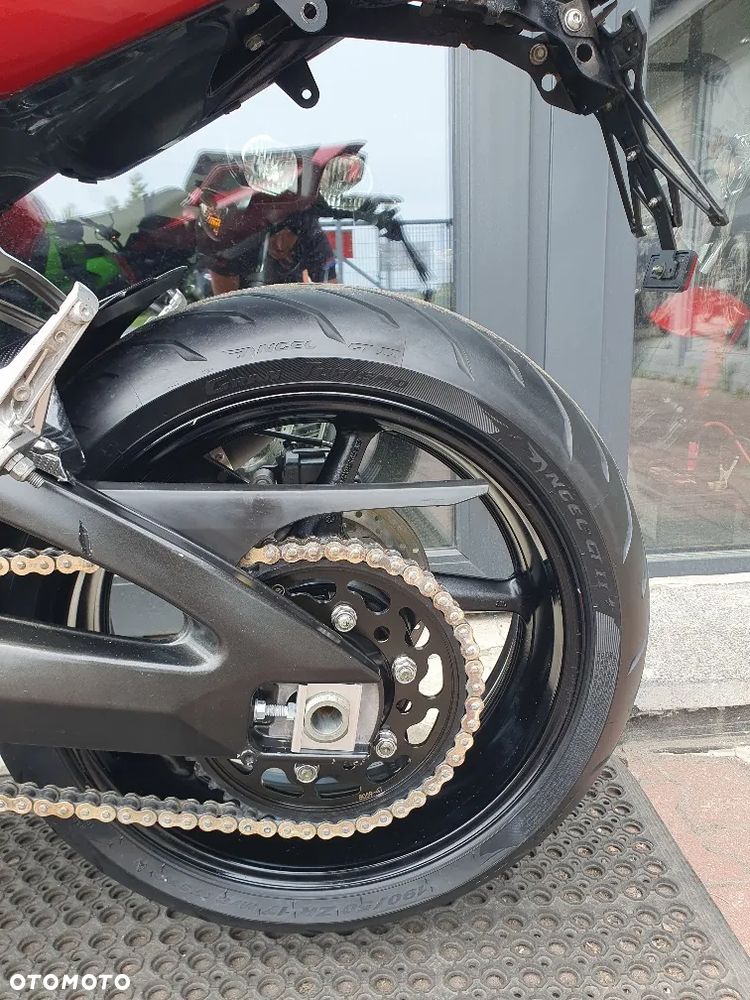 Yamaha FZ - 11