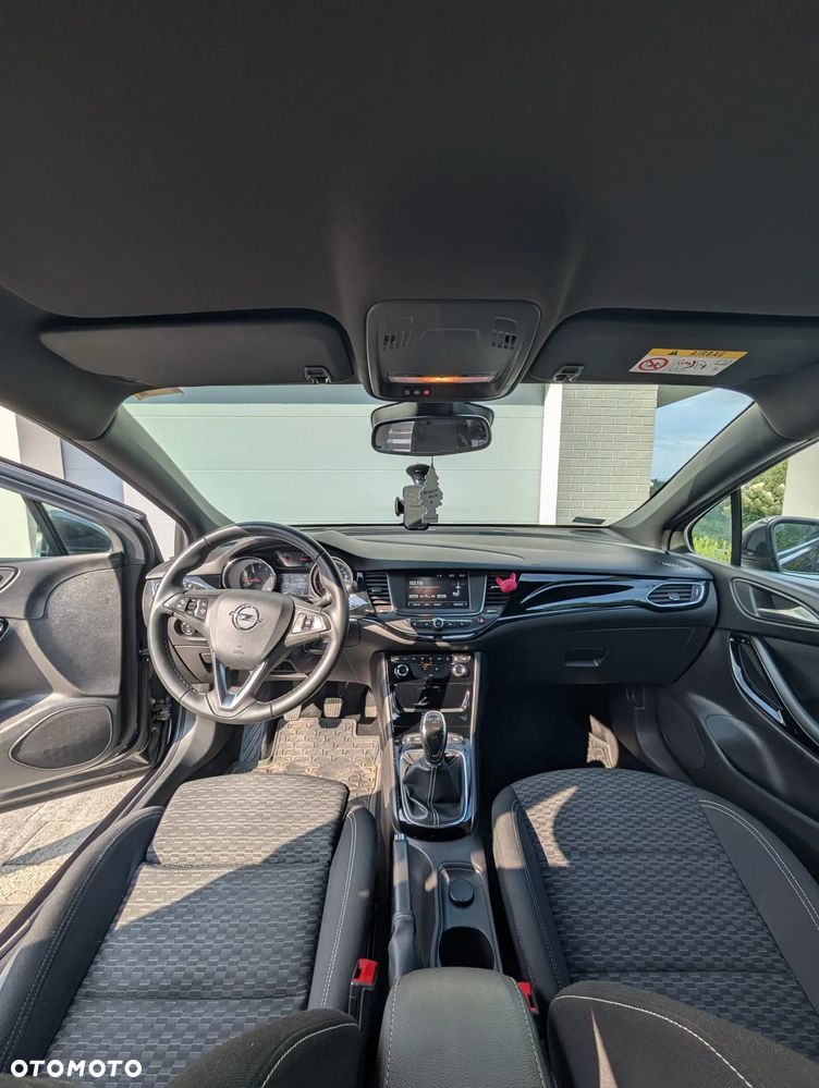 Opel Astra V 1.6 T Dynamic S&S - 4