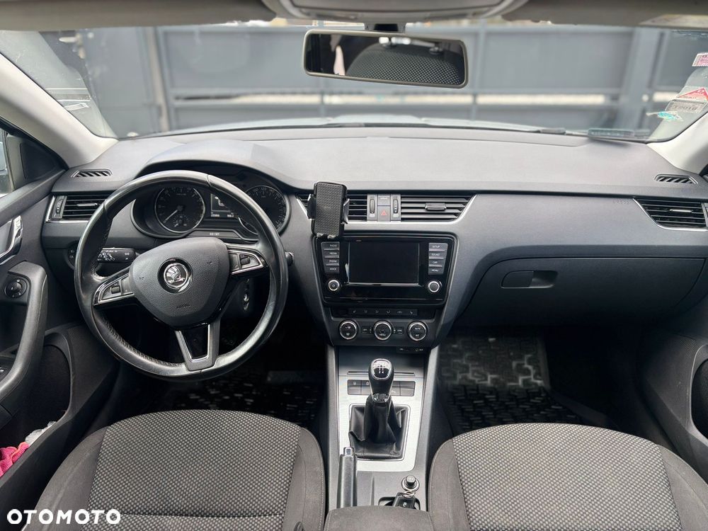 Skoda Octavia 1.6 TDI Ambition - 9