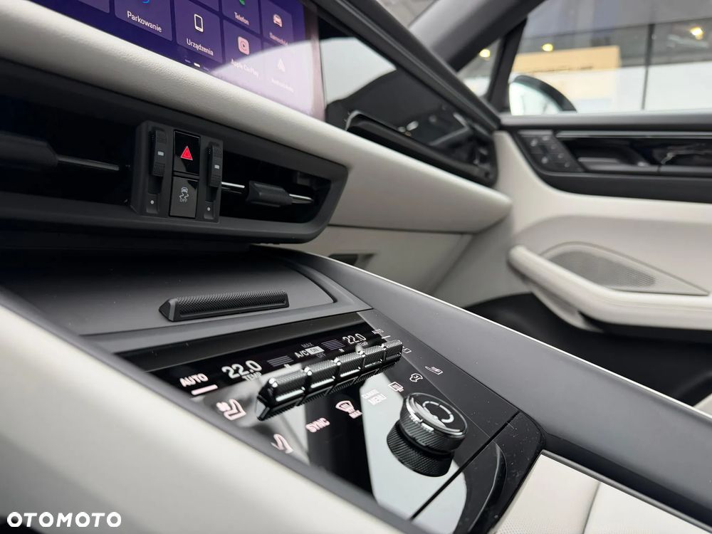 Porsche Macan 4 100kWh - 23