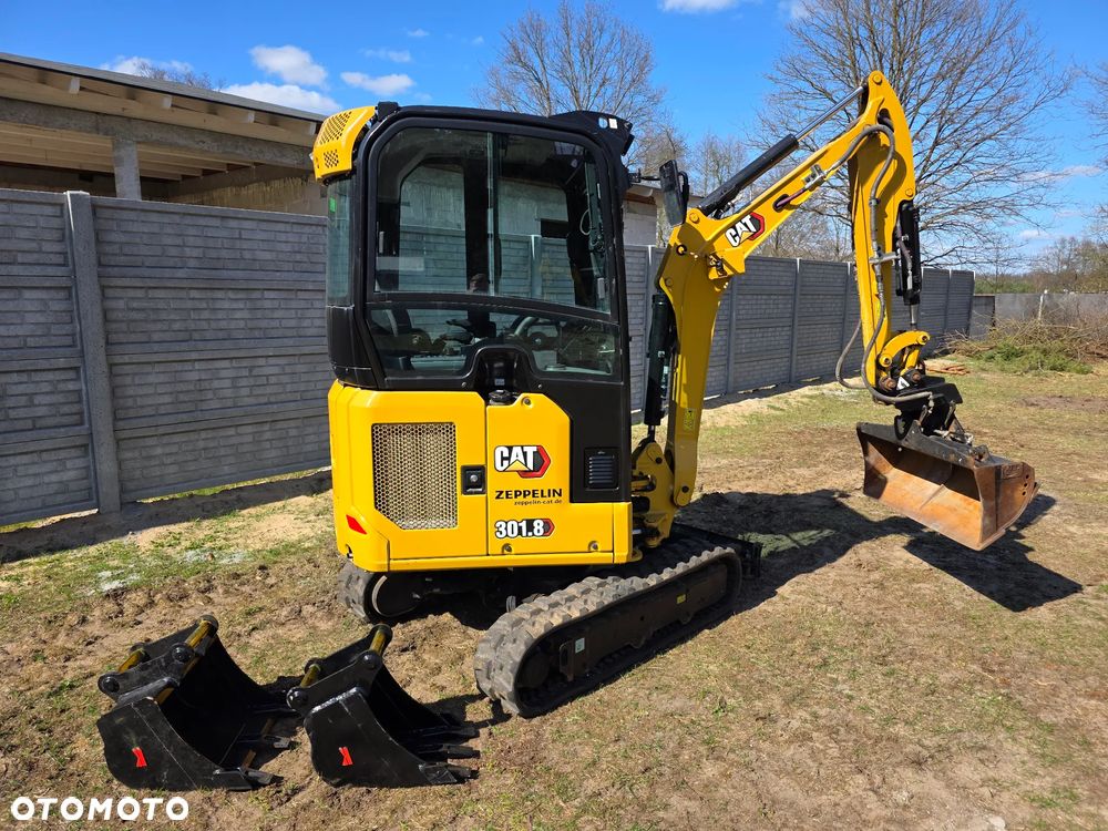 Caterpillar 301.8 (500 mth) jak nowa! 2023 ROK / 3 łyżki / rozsuwane podwozie - 19
