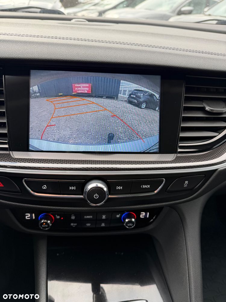 Opel Insignia - 13