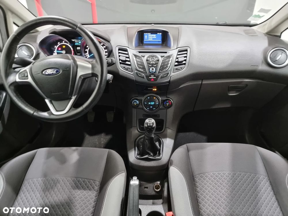 Ford Fiesta - 11