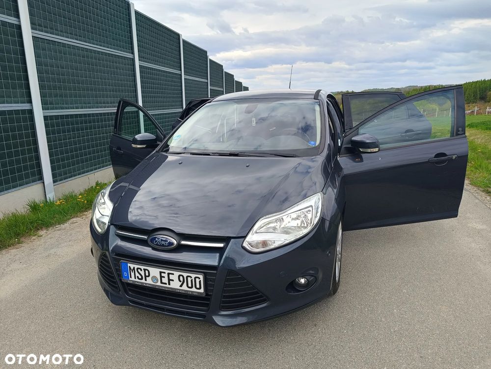 Ford Focus 1.6 TDCi DPF Champions Edition - 24