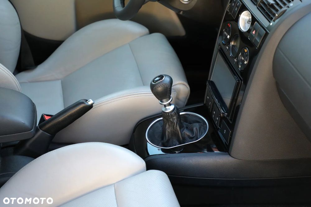 Ford Mondeo V6 ST 220 - 14
