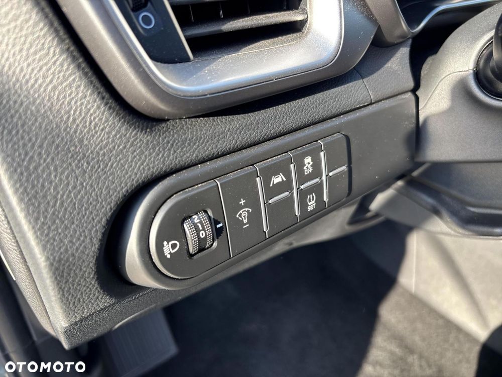 Kia Ceed 1.5 T-GDI M DCT - 22