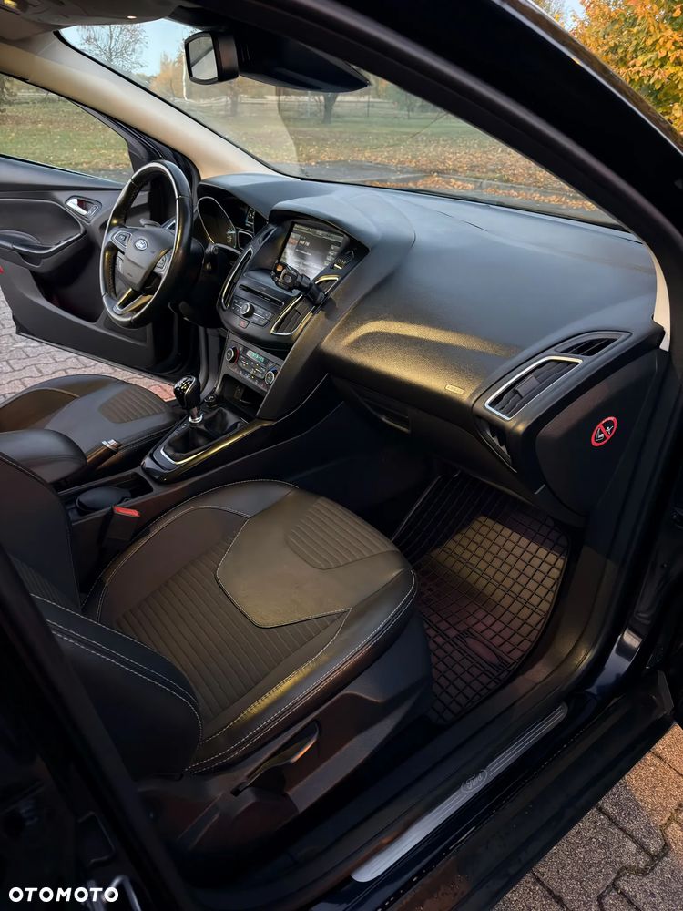 Ford Focus - 18