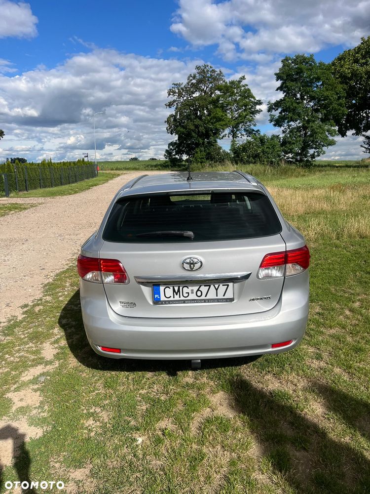 Toyota Avensis 1.8 Sol EU5 - 3