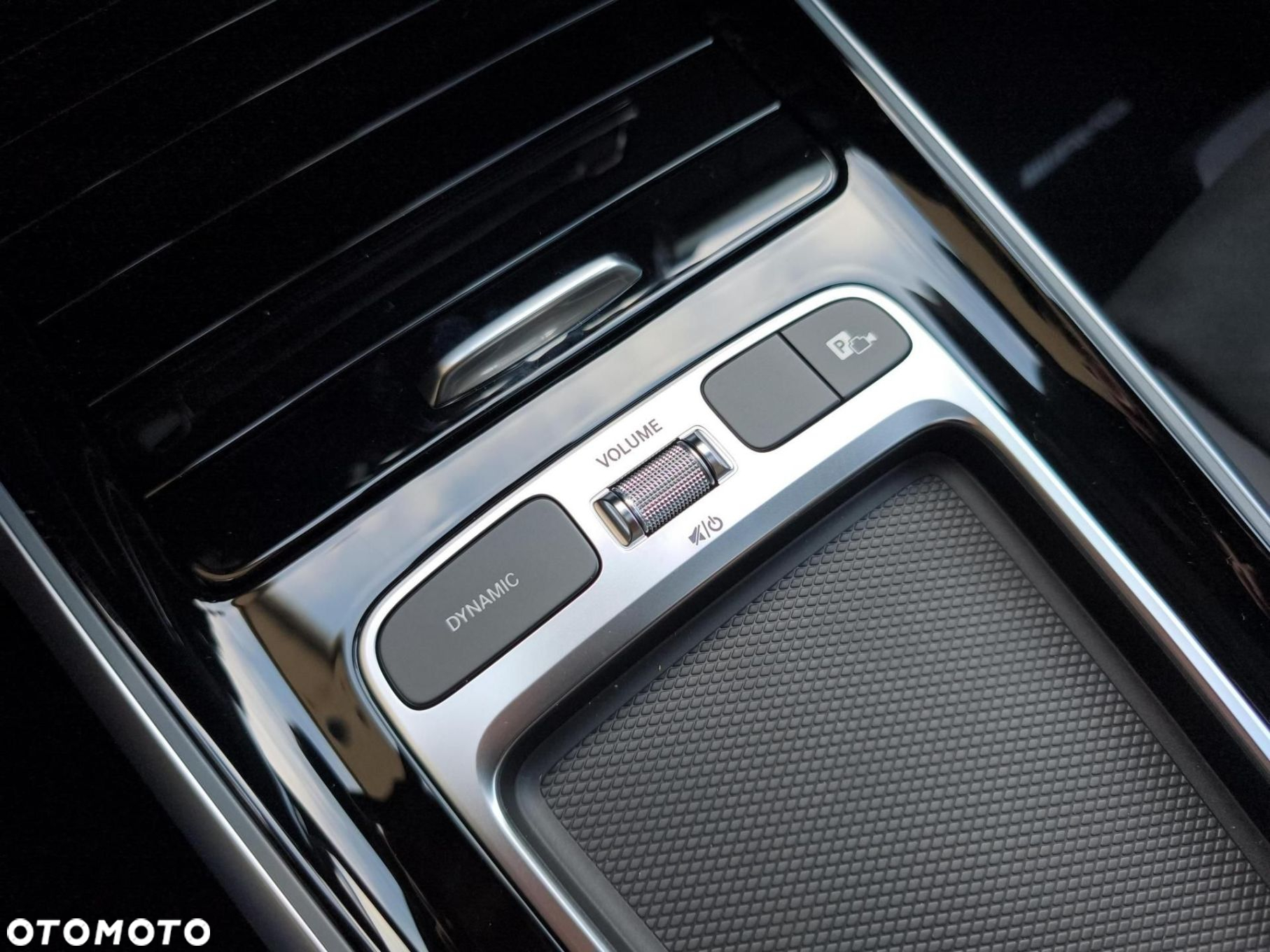 Mercedes-Benz GLB - 21