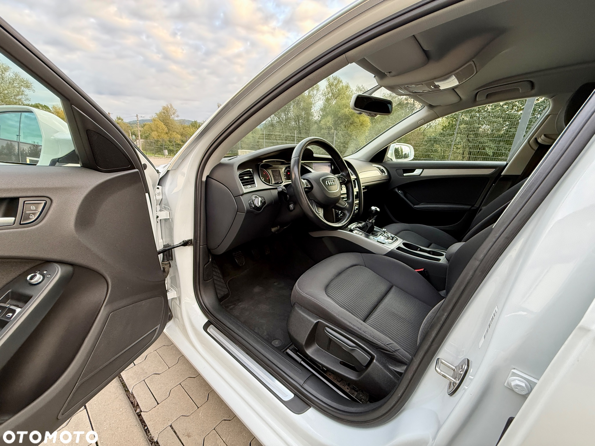 Audi A4 Avant 2.0 TDI - 13