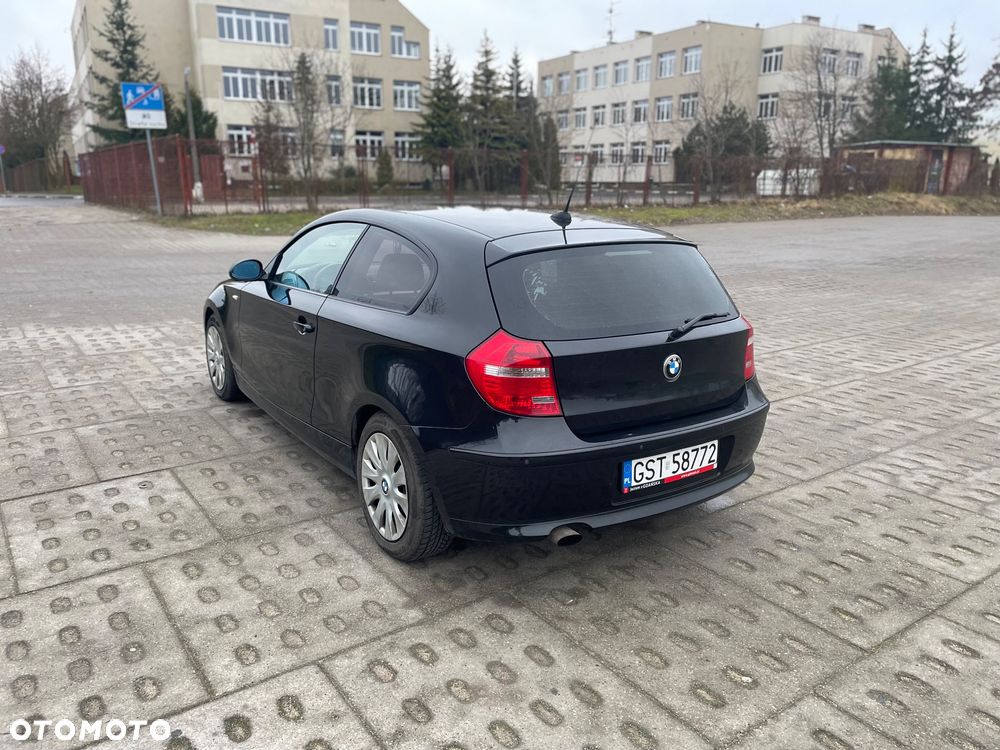 BMW Seria 1 118d - 12