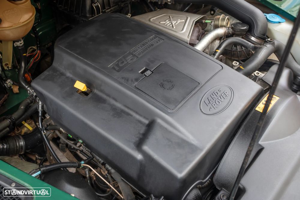 Land Rover Defender - 5