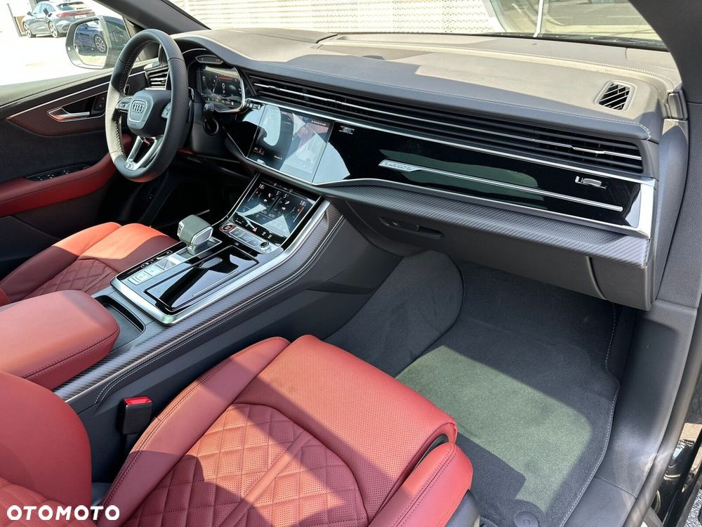 Audi SQ8 - 25