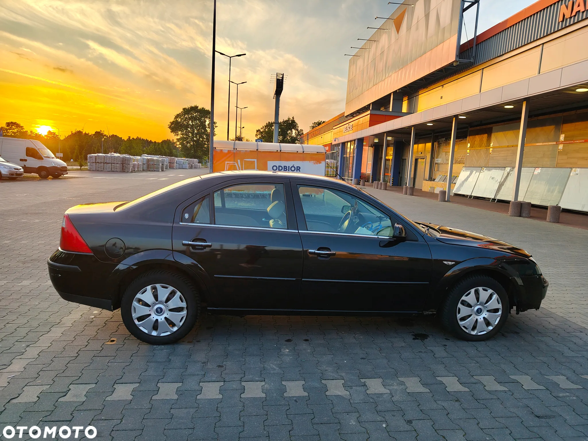 Ford Mondeo 3.0 V6 Ghia - 7