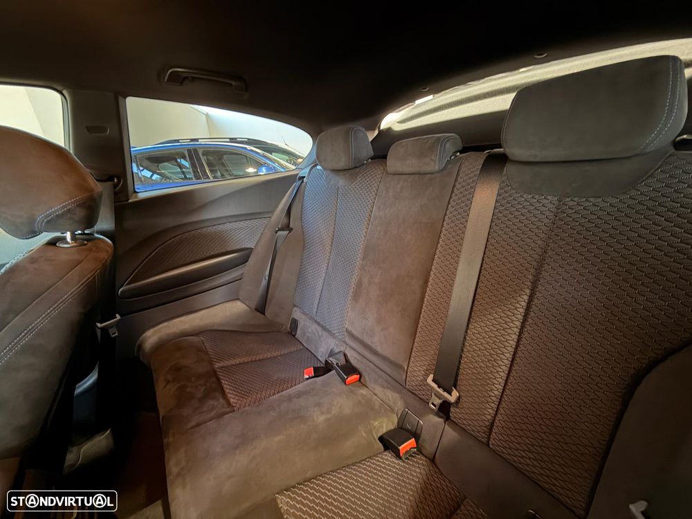 BMW 118 d Pack M - 14