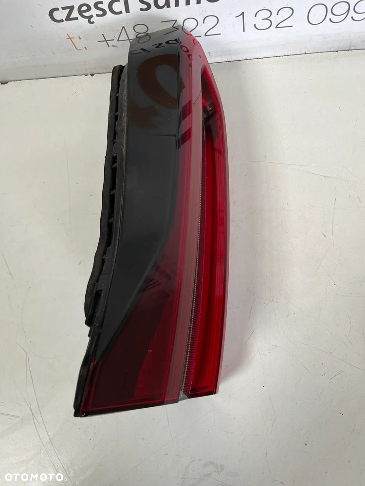 BMW X5 G05 EUROPA PRAWA LAMPA TYLNA TYŁ H85A0DB0604  2SK.2418 2022R - 2