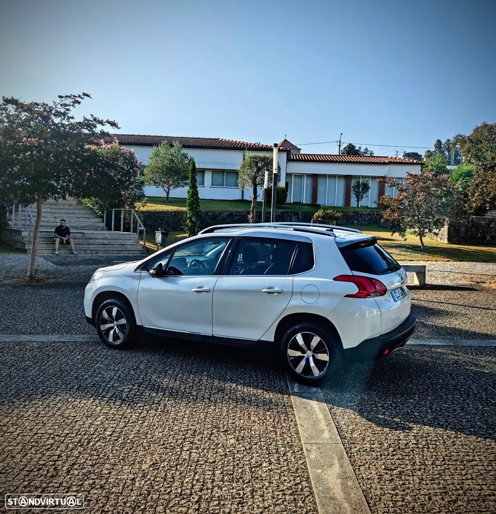 Peugeot 2008 BlueHDi FAP 120 STOP & START GT-Line Edition - 33