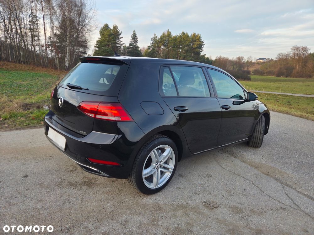 Volkswagen Golf 1.6 TDI (BlueMotion Technology) Trendline - 4