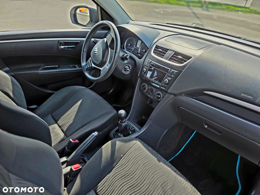 Suzuki Swift 1.3 Black and White - 6
