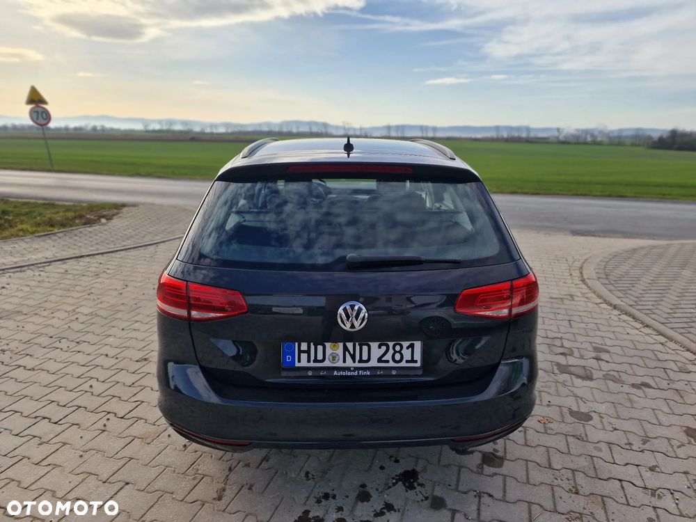Volkswagen Passat Variant ver-variant-1-6-tdi-bluemotion-technology-dsg-comfortline - 13