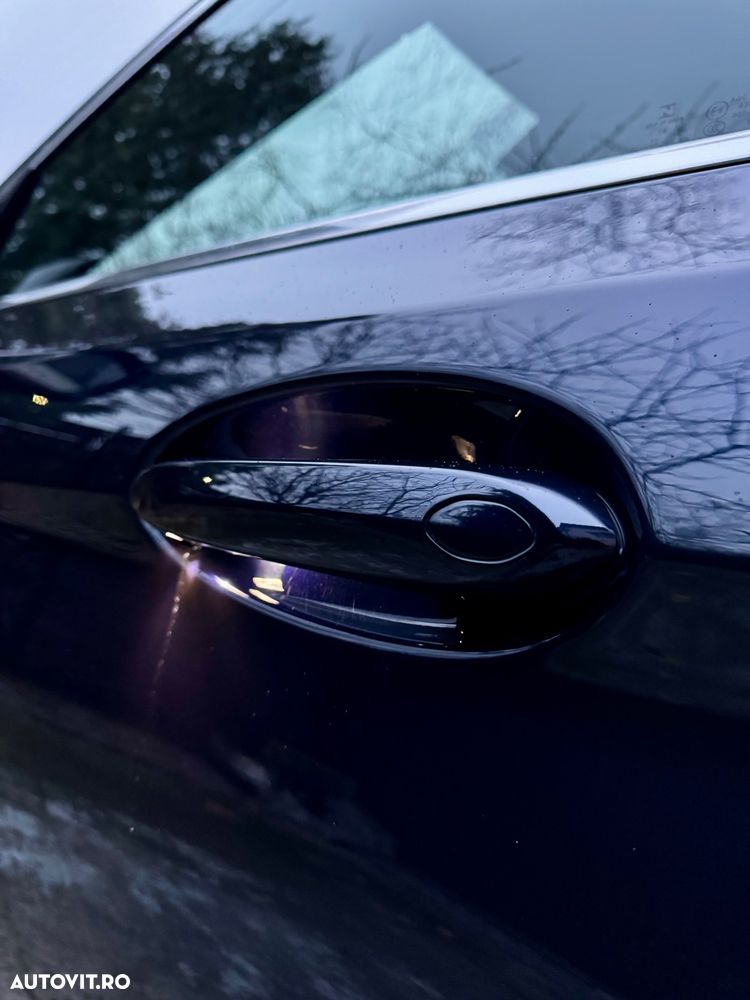 BMW Seria 5 520i Aut. Luxury Line - 15