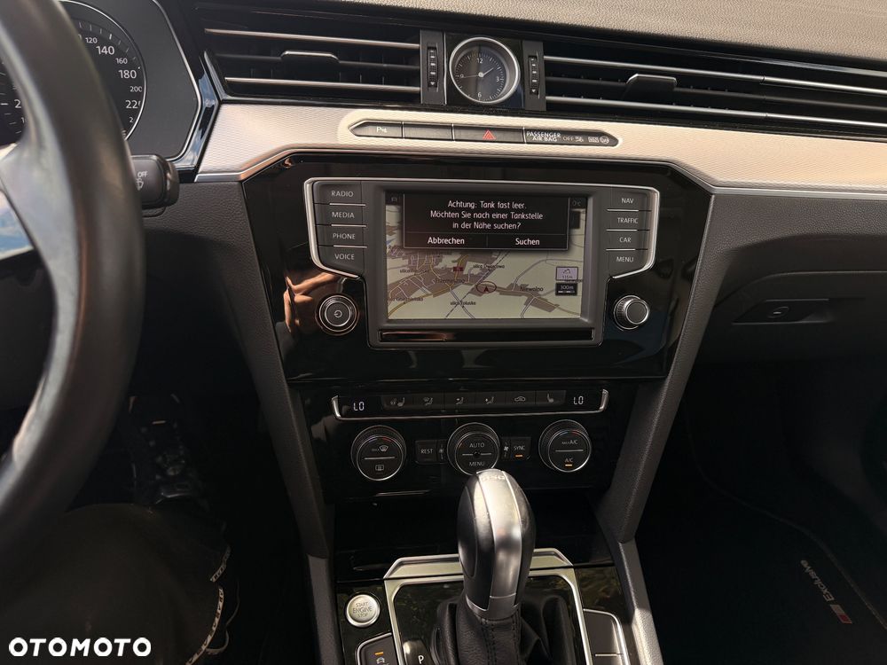 Volkswagen Passat 2.0 TDI (BlueMotion Technology) DSG Highline - 32