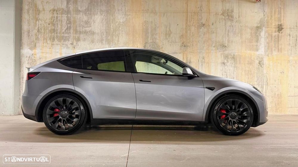 Tesla Model Y Performance Tração Integral - 10