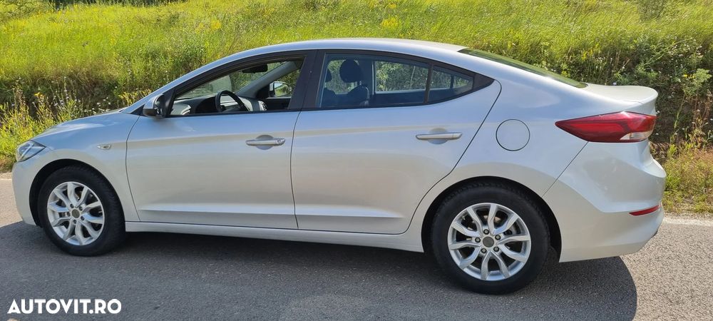 Hyundai Elantra 1.6 MPi Classic - 7