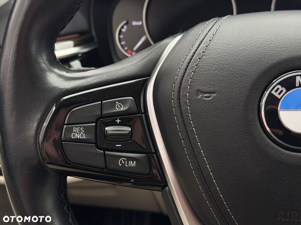 BMW Seria 5 - 21