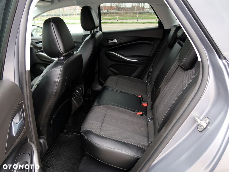 Opel Grandland 1.2 T GS S&S - 22