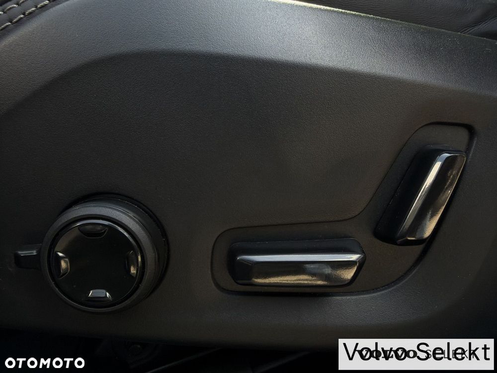 Volvo XC 60 - 35