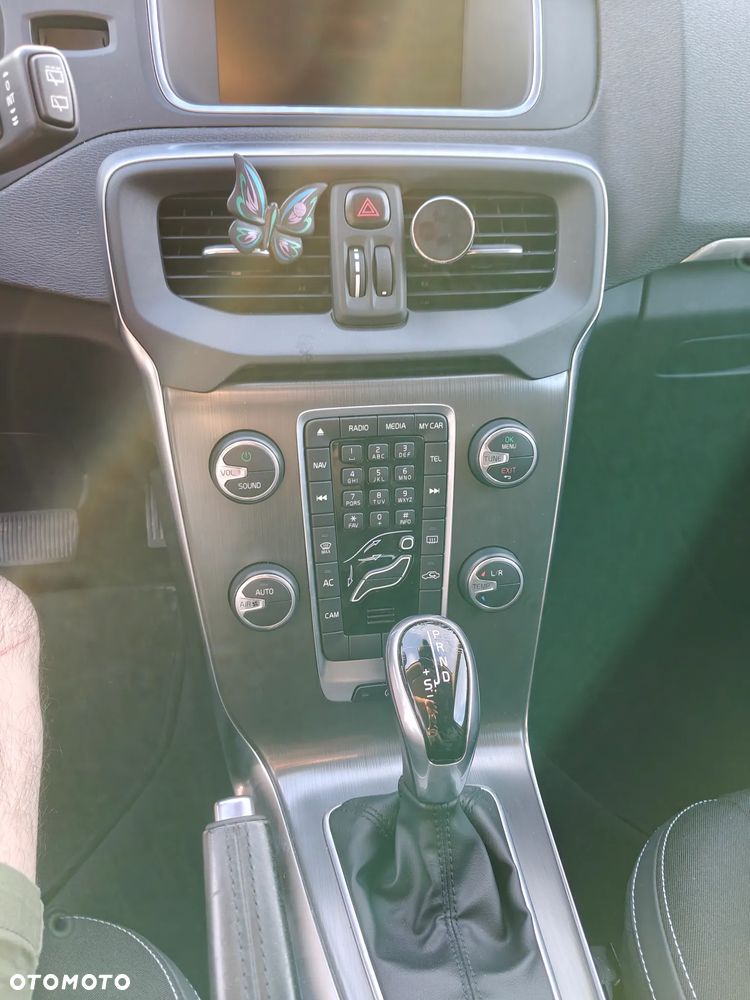 Volvo V40 D2 Momentum - 22