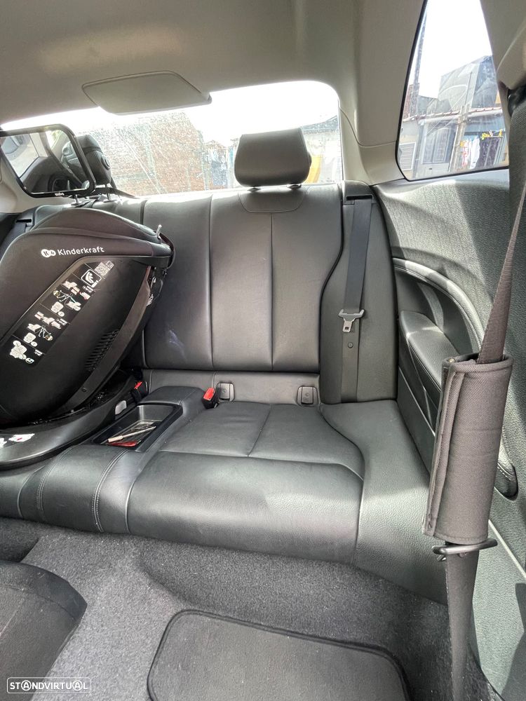 BMW 218 d Coupe - 12