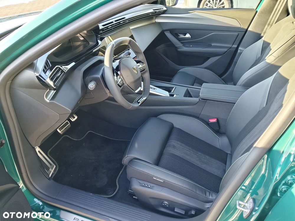 Peugeot 308 1.2 mHEV GT Exclusive S&S e-DCS6 - 8