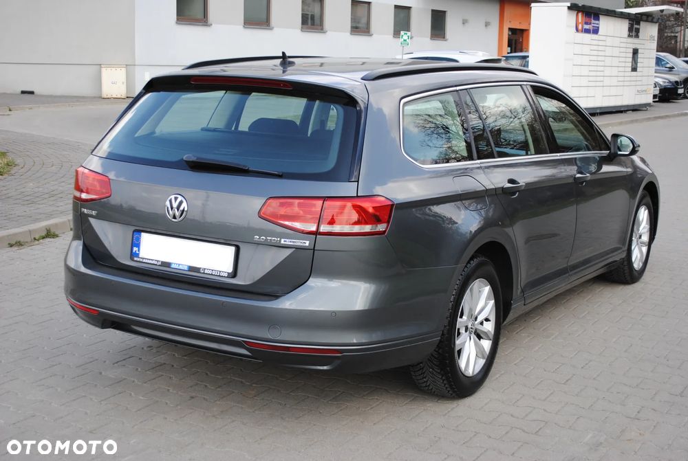 Volkswagen Passat - 35