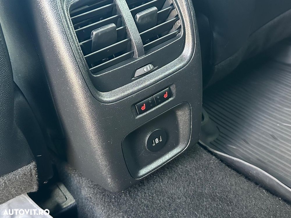 Ford Kuga 2.5 Duratec FWD FHEV ST-Line - 30