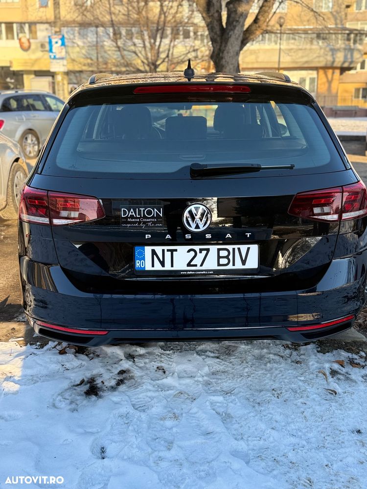 Volkswagen Passat 2.0 TDI SCR DSG Comfortline - 3