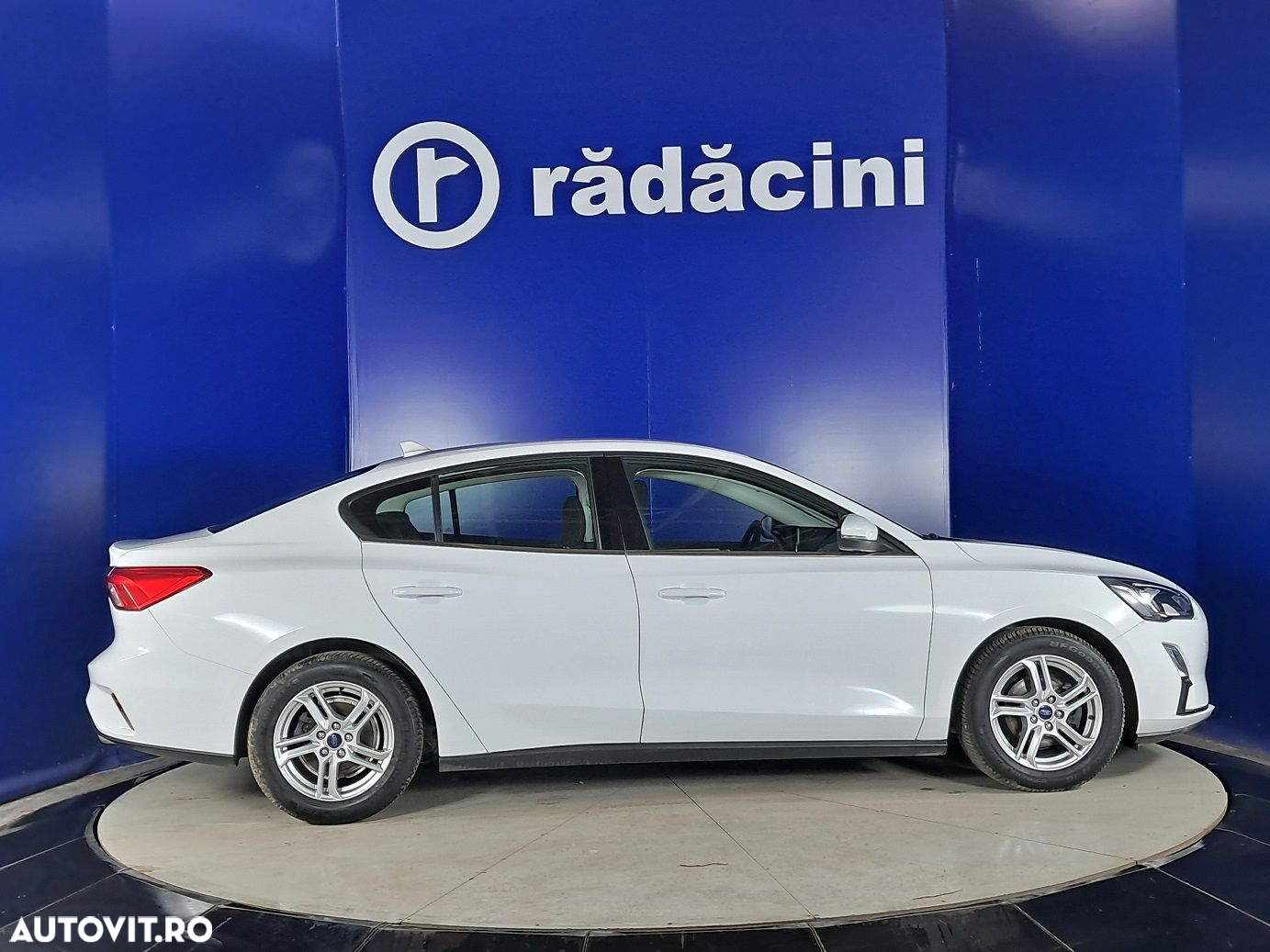 Ford Focus - 6