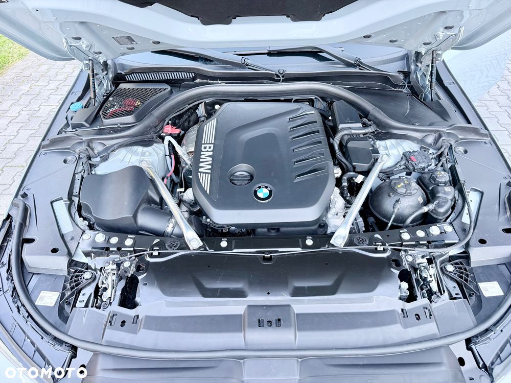 BMW Seria 5 540d xDrive mHEV M Sport - 16