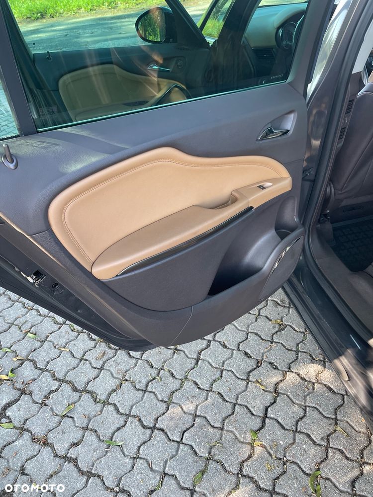 Opel Zafira - 24