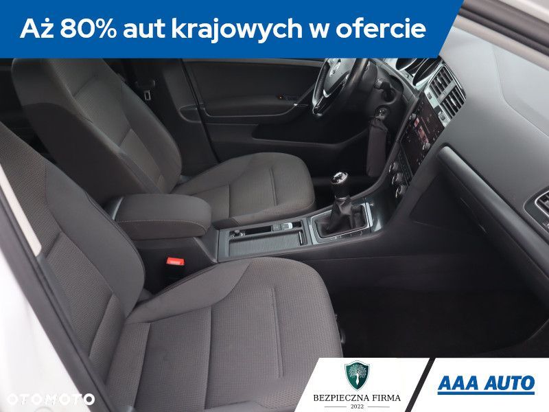 Volkswagen Golf Variant - 11