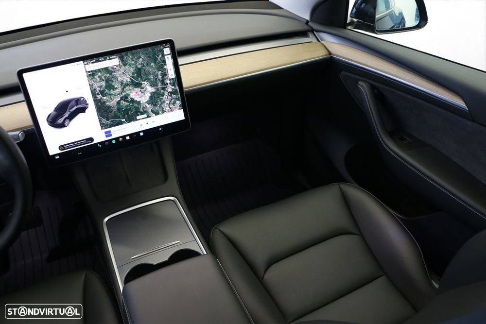 Tesla Model Y Standard - 7