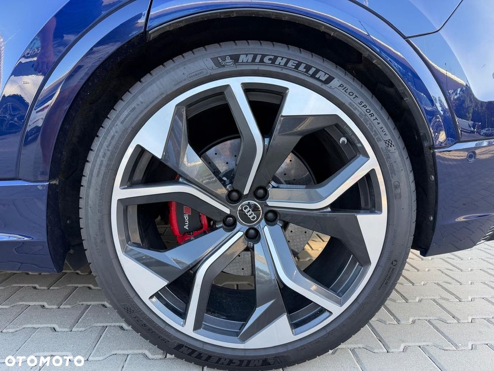 Audi RS Q8 - 22