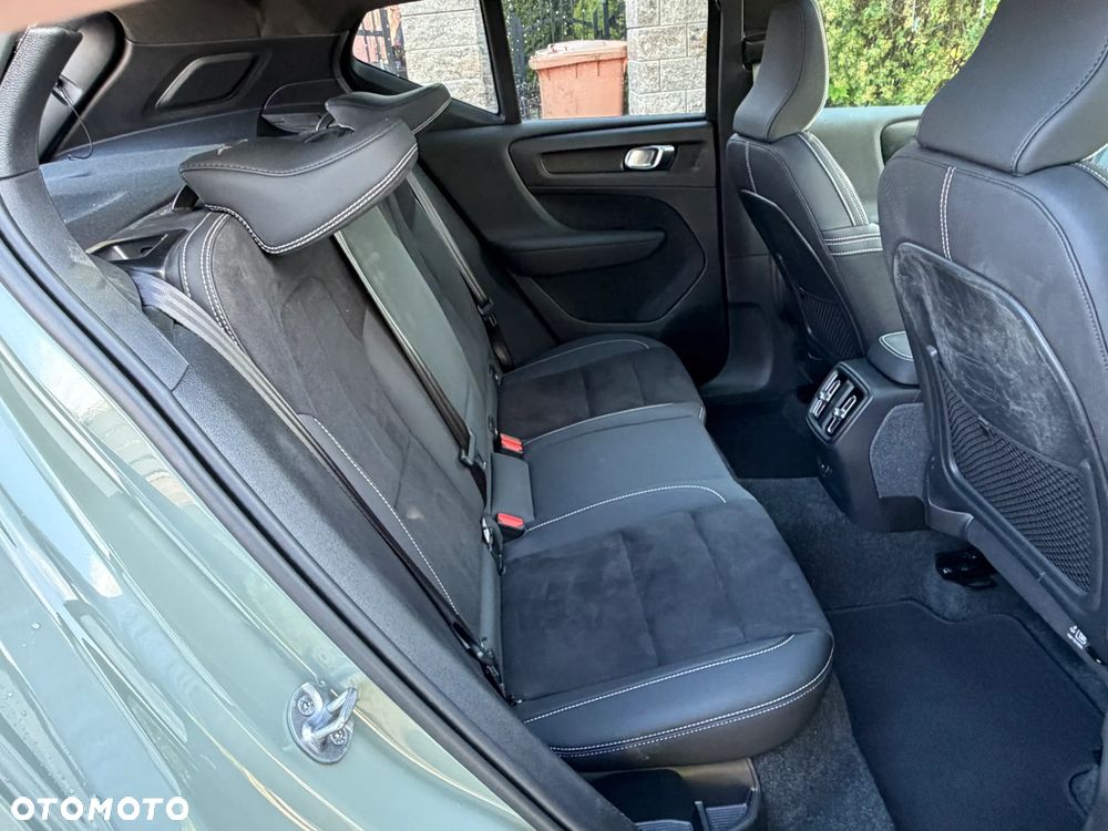 Volvo XC 40 Recharge 82 kWh Single M Extended Range RWD Ultimate - 26